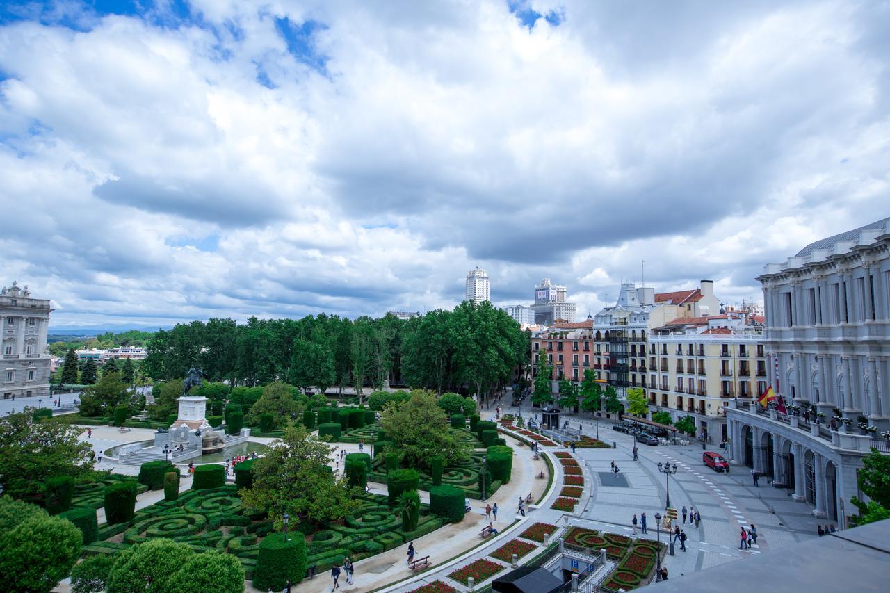 Oriente Palace Apartments Madrid Kültér fotó